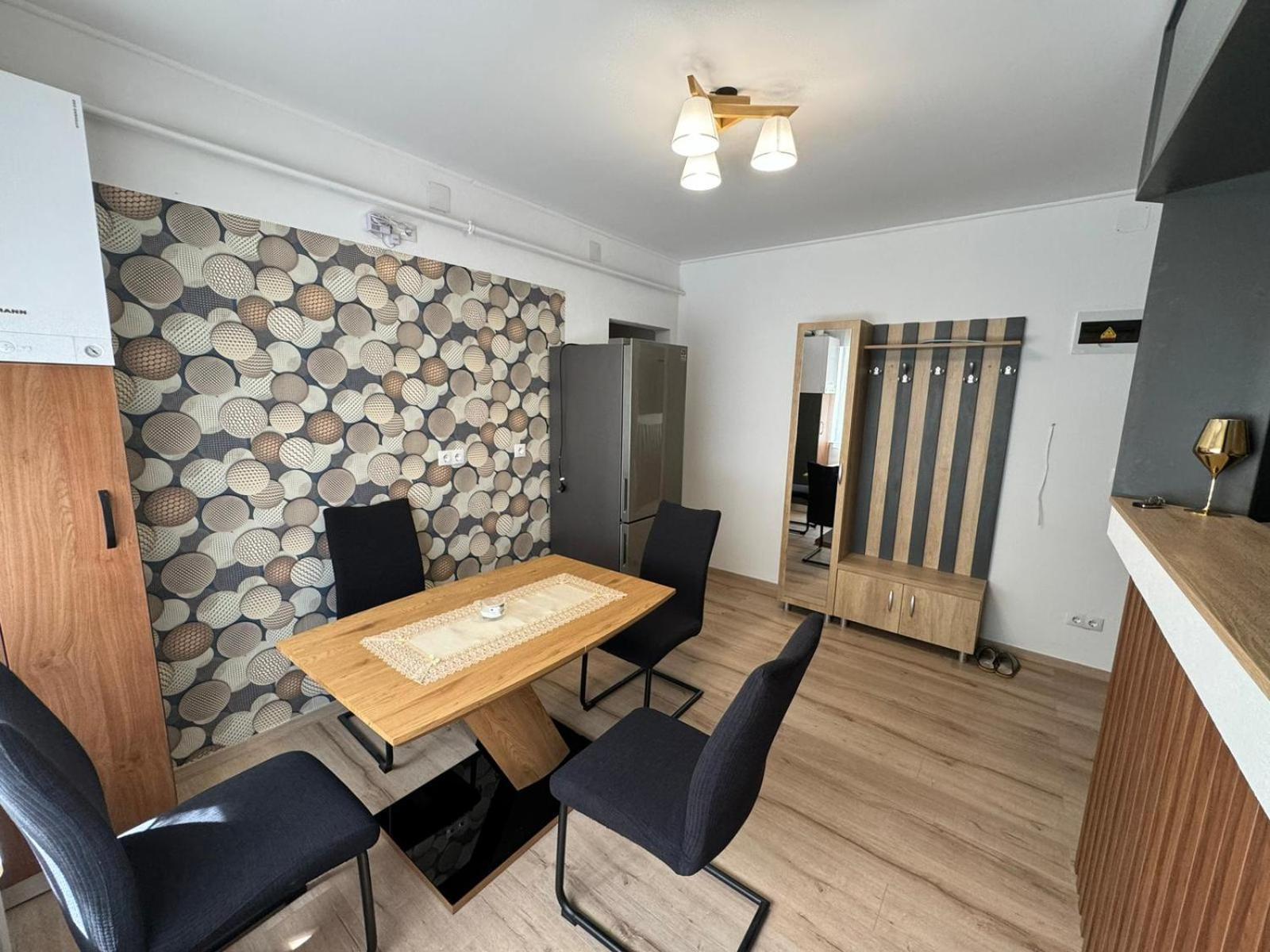 Cristuru Secuiesc Bingo Apartman מראה חיצוני תמונה